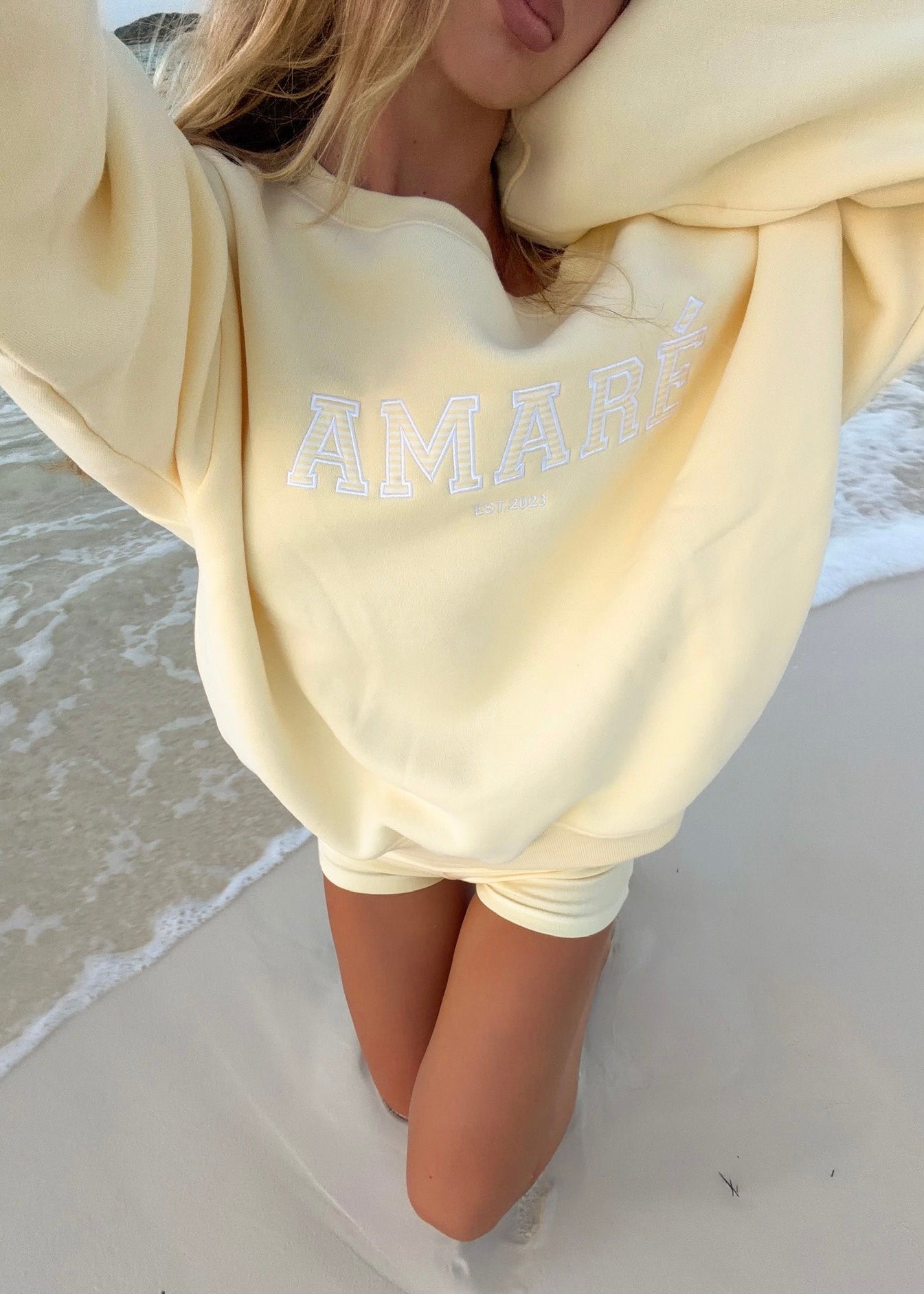 LUCKY GIRL. OFF THE SHOULDER CREWNECK (BANANA YELLOW)